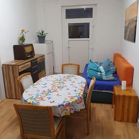 Ferienwohnung In Diehlo Eisenhüttenstadt Esterno foto
