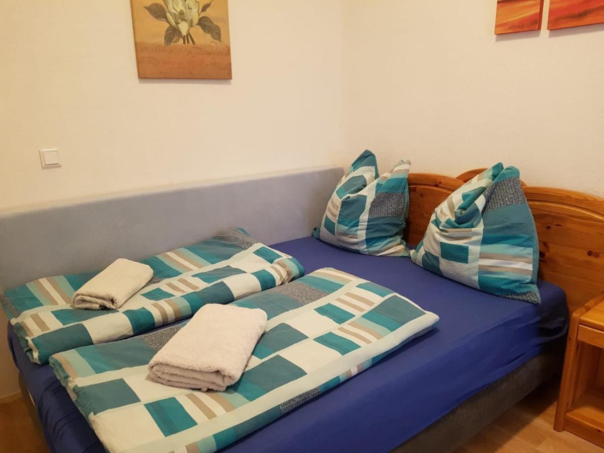 Ferienwohnung In Diehlo Eisenhüttenstadt Esterno foto