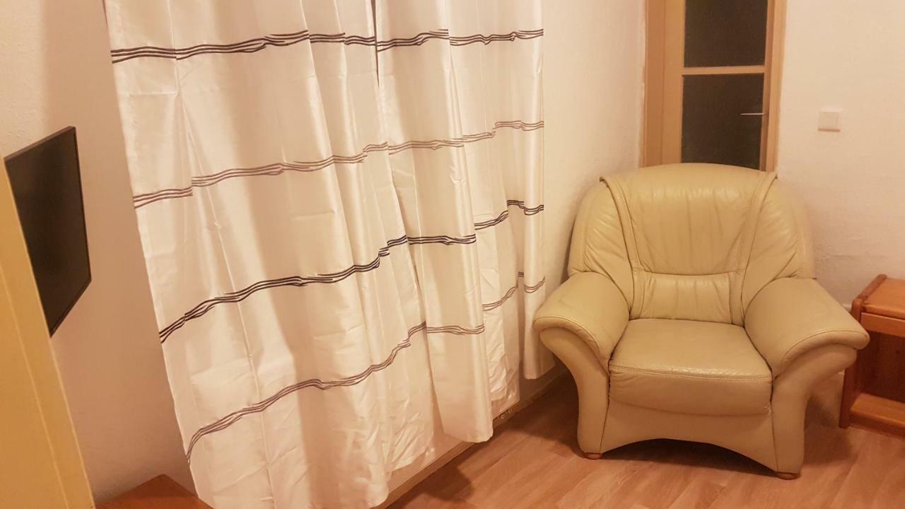 Ferienwohnung In Diehlo Eisenhüttenstadt Esterno foto